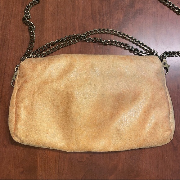 Matt and Nat Yellow clutch - Picture 3 of 6